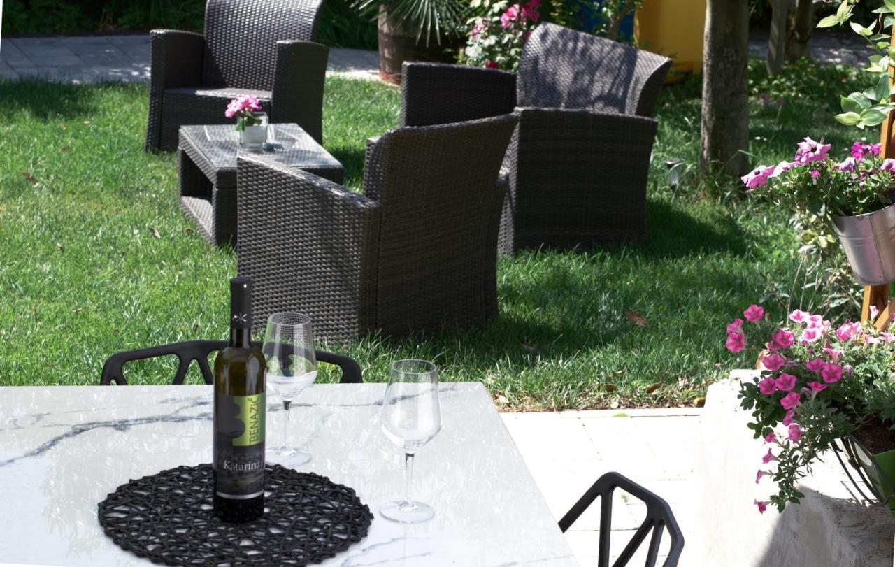 Wine Garden Holiday Home Pula Ngoại thất bức ảnh